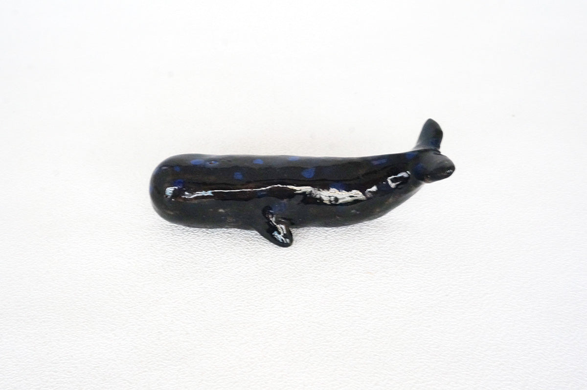 028 楽焼き　くじら