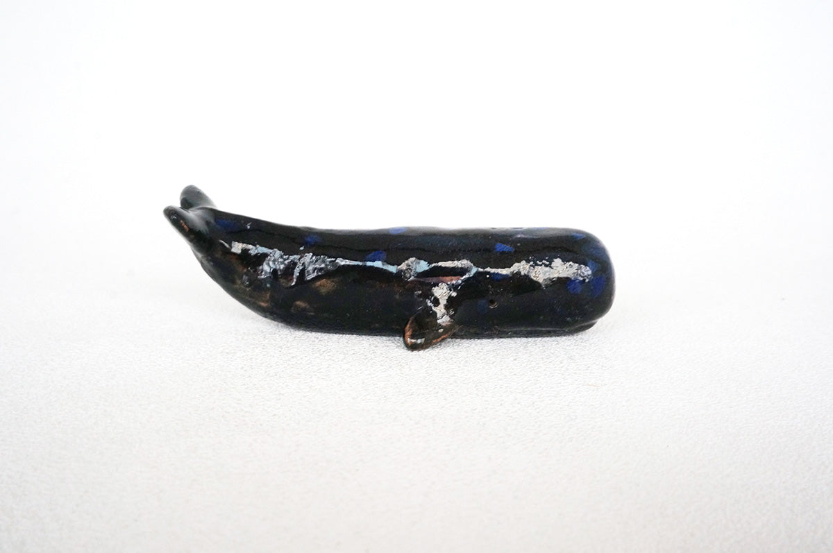 028 楽焼き　くじら