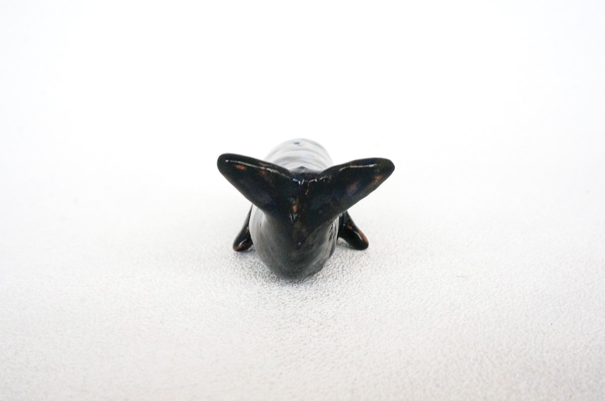 028 楽焼き　くじら