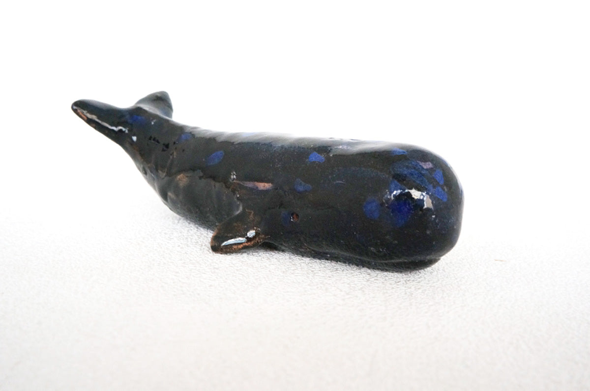 028 楽焼き　くじら