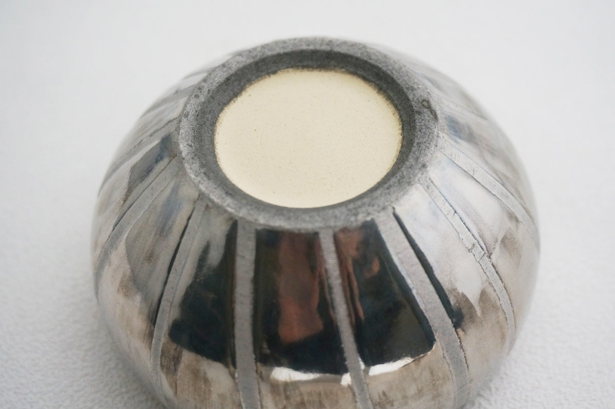 28 ホワイト 釉彩 プラチナボンボニエール