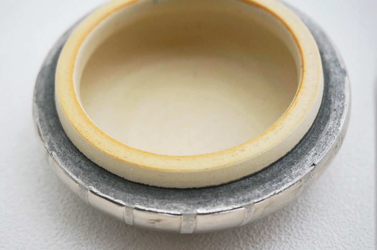 28 ホワイト 釉彩 プラチナボンボニエール