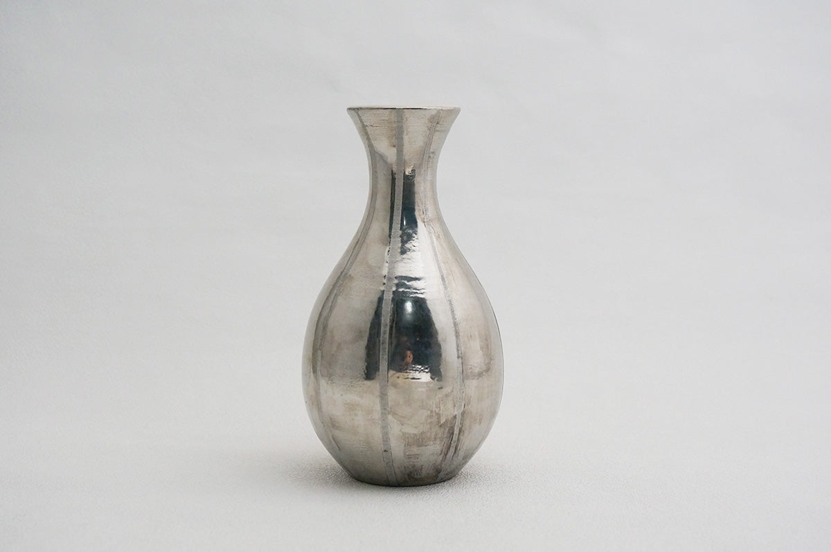 29 ホワイト 釉彩 プラチナ花器 1