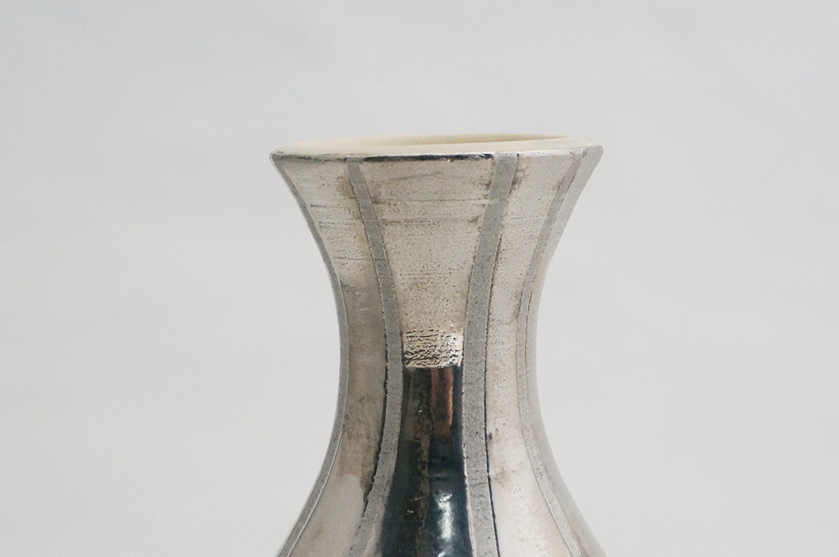 29 ホワイト 釉彩 プラチナ花器 1