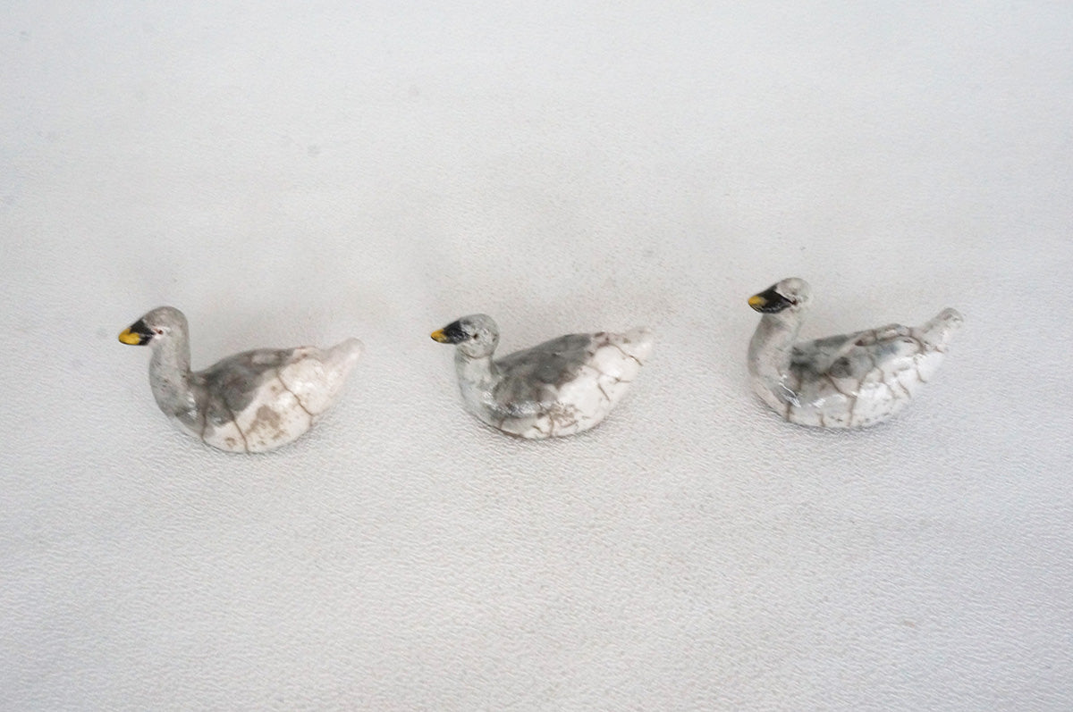 030 楽焼き　コハクチョウ　小