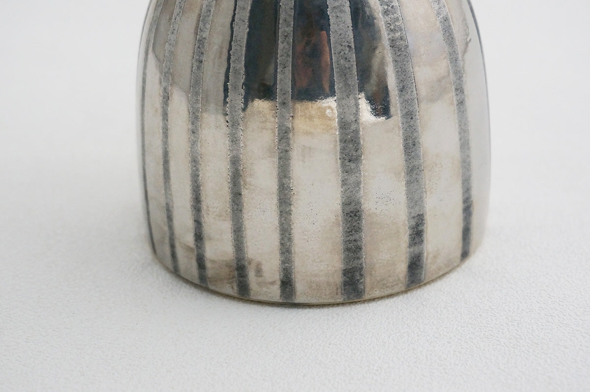 30 ホワイト 釉彩 プラチナ花器 2