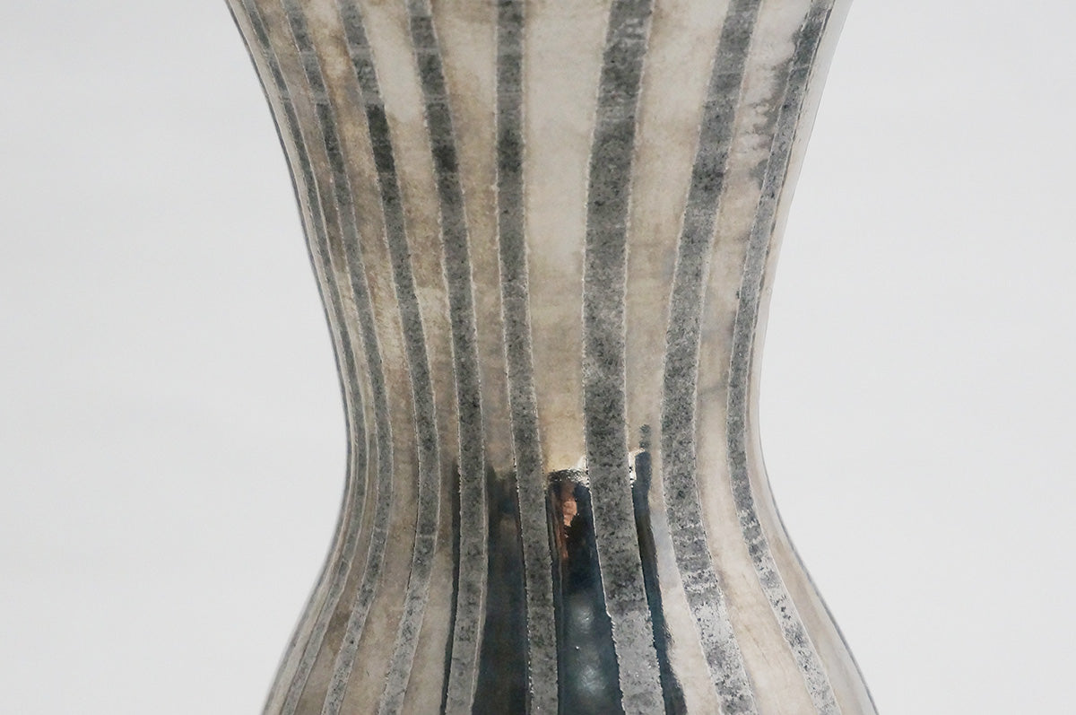 30 ホワイト 釉彩 プラチナ花器 2