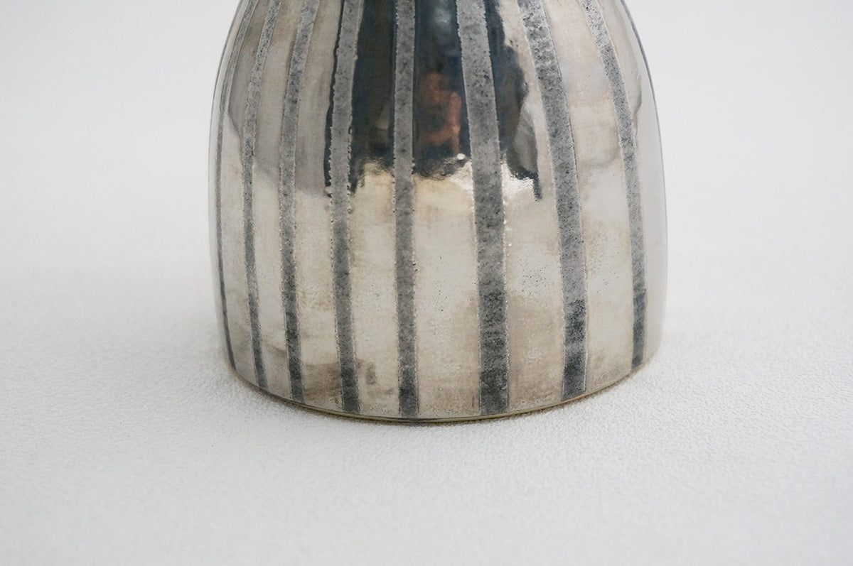 30 ホワイト 釉彩 プラチナ花器 2