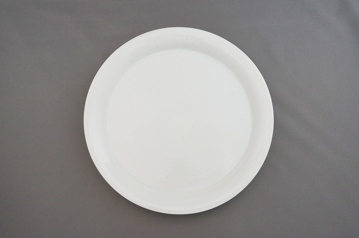 031 青白磁平皿（9寸）