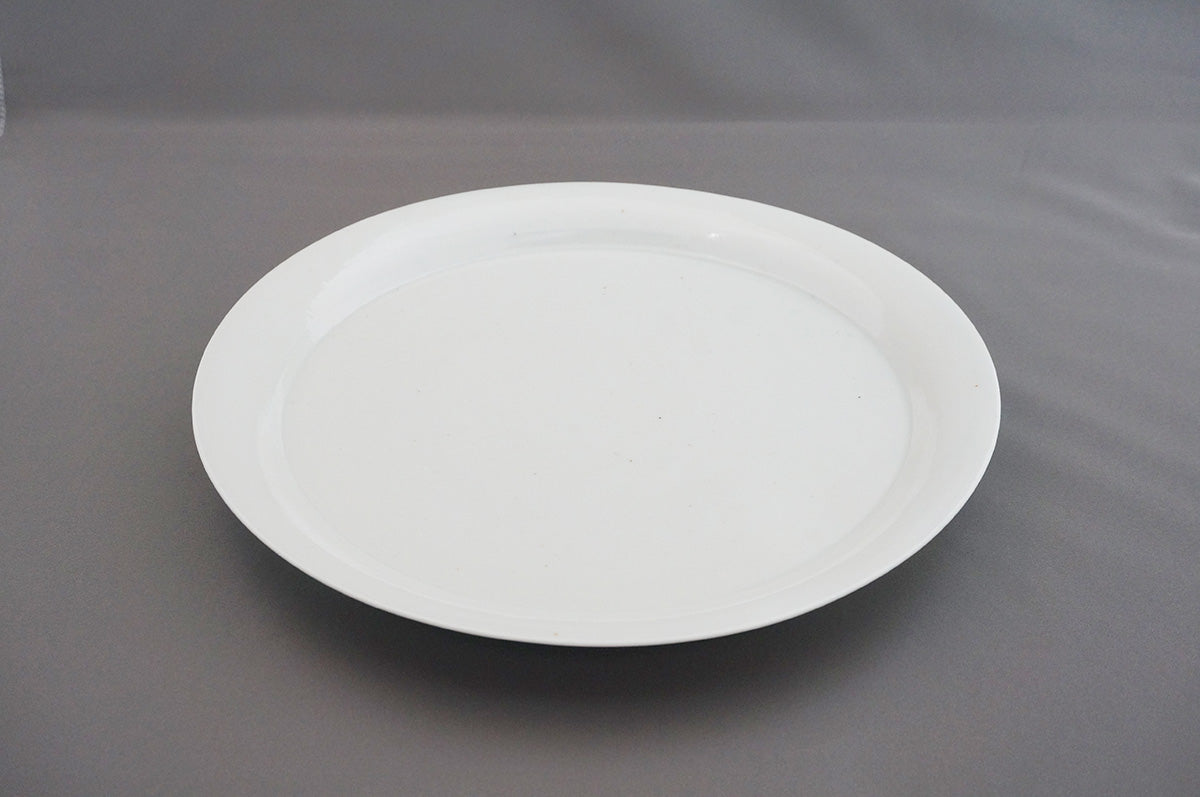 031 青白磁平皿（9寸）