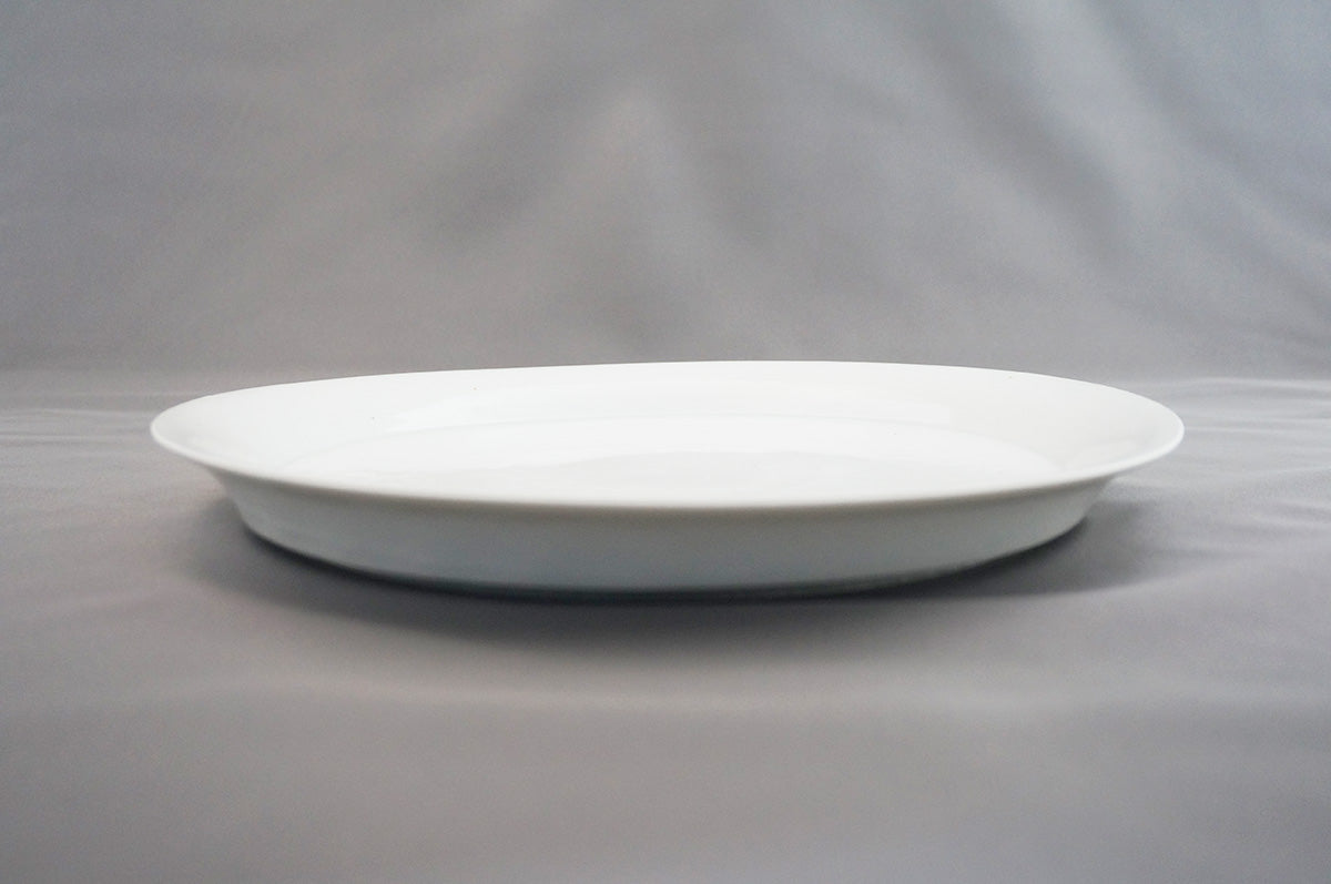 031 青白磁平皿（9寸）