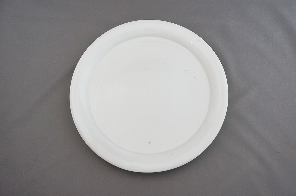 031 青白磁平皿（9寸）