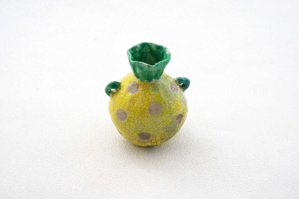 032 楽焼き　泪壺