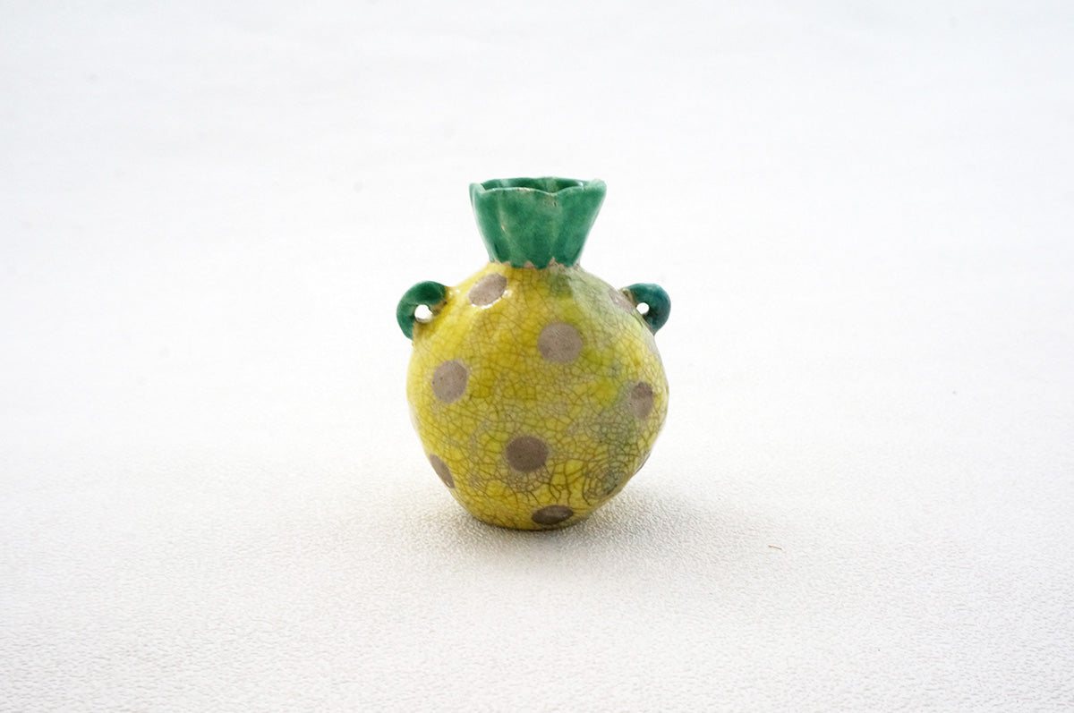 032 楽焼き　泪壺