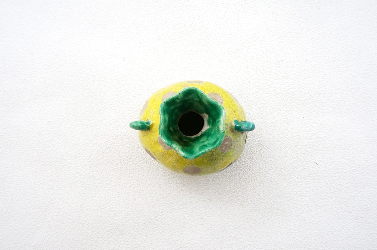 032 楽焼き　泪壺