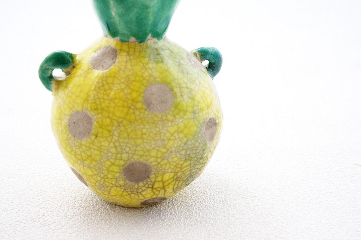 032 楽焼き　泪壺