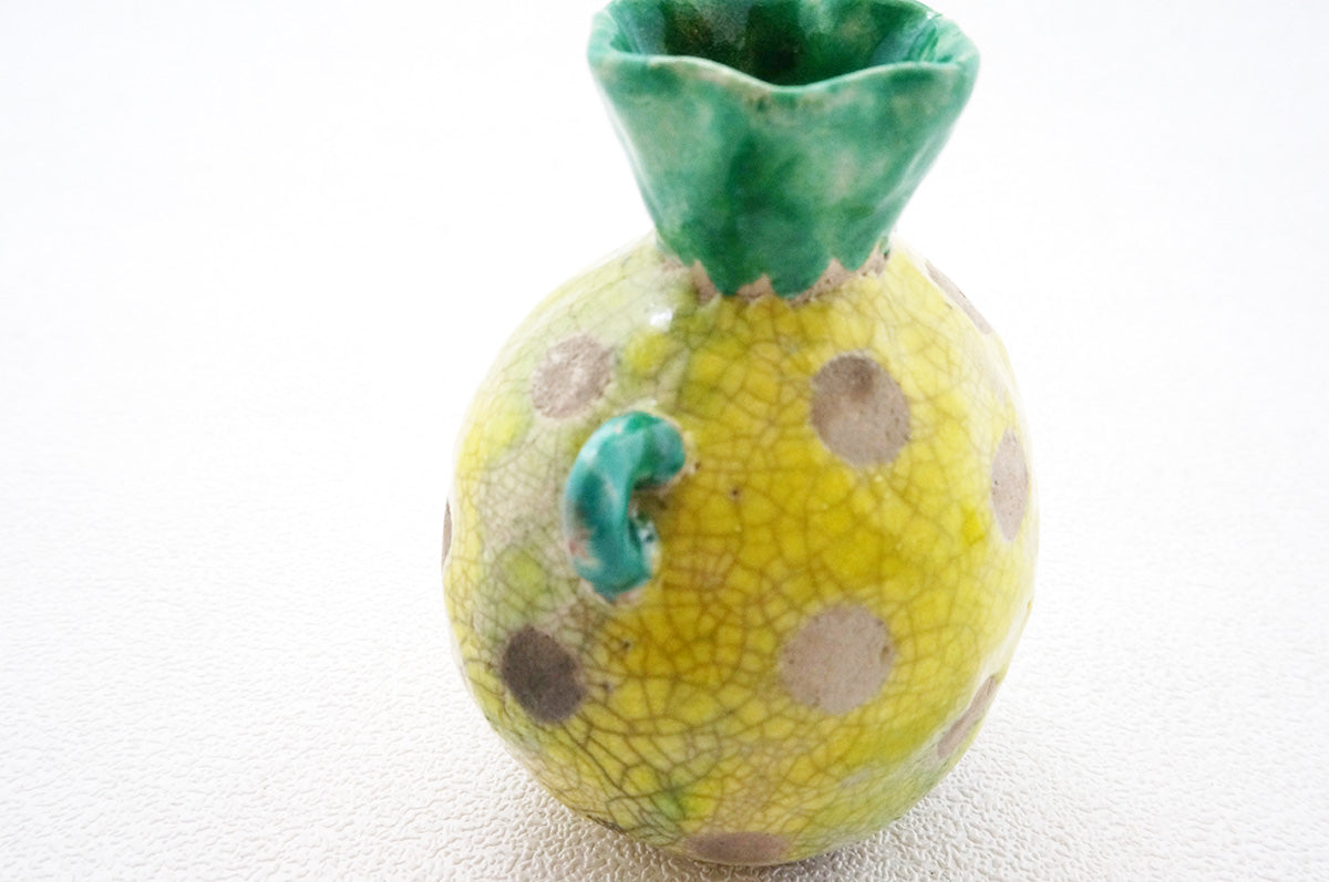 032 楽焼き　泪壺