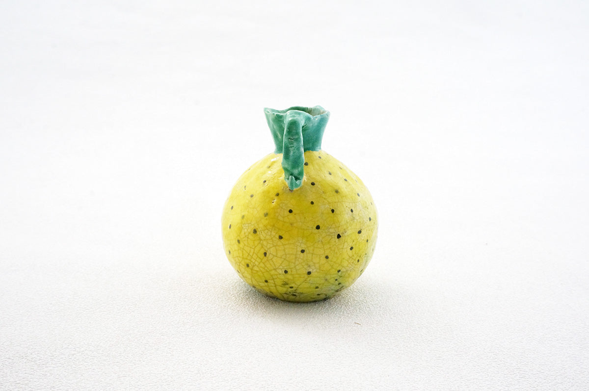 032 楽焼き　泪壺