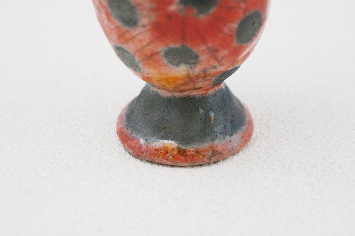 032 楽焼き　泪壺