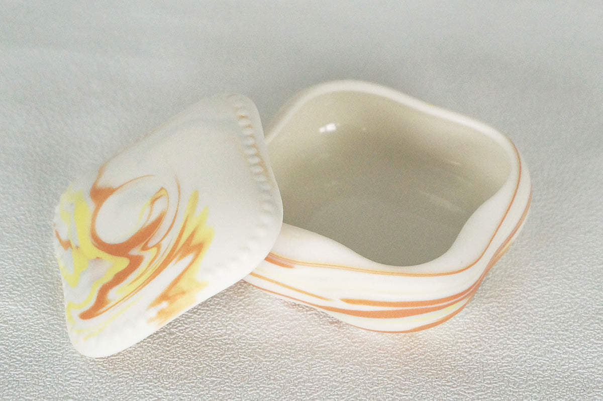 035 marble 四角蓋物