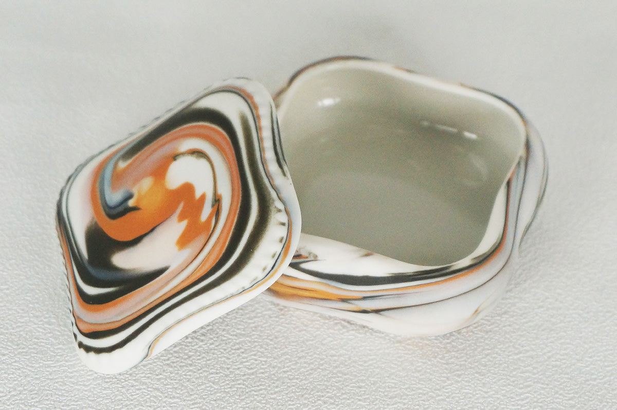 035 marble 四角蓋物