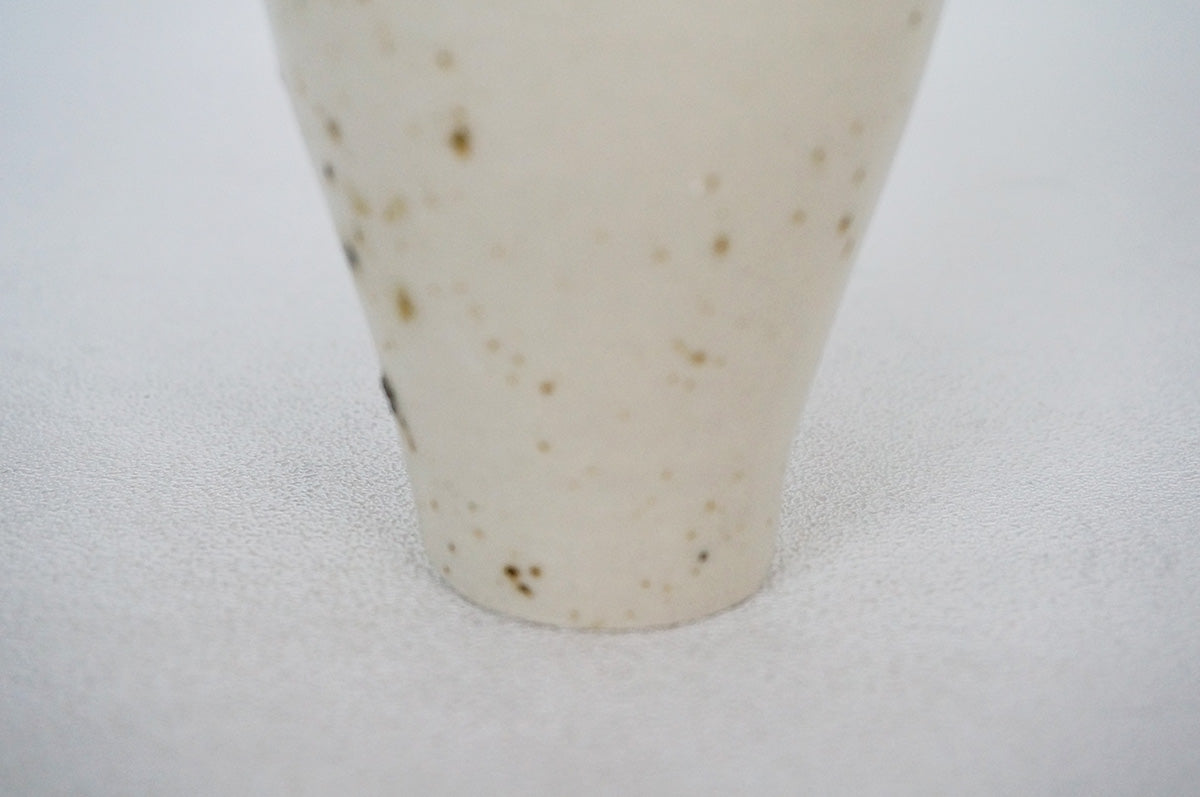 037 at Kiln 一輪挿し