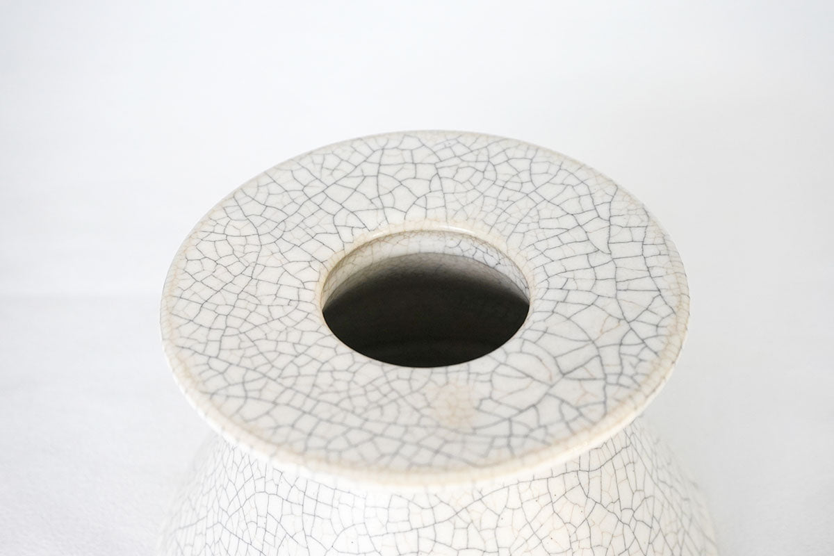 037 flower pot L