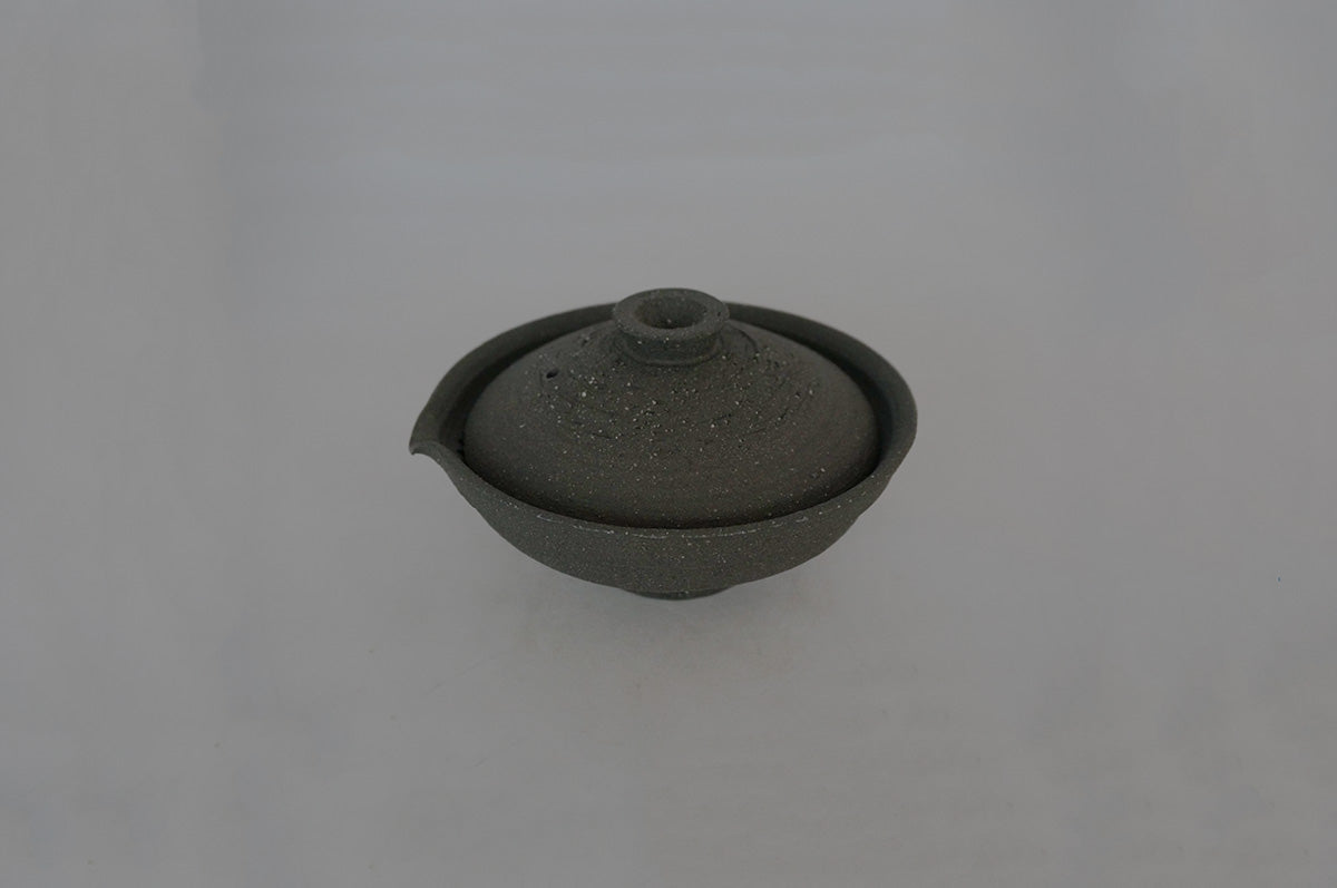 051 黒御影焼締平宝碗