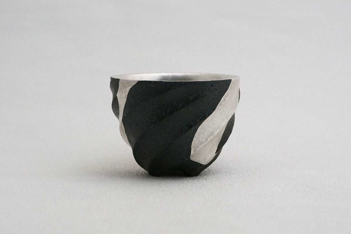 46 Spiral 銀彩ぐい呑 1