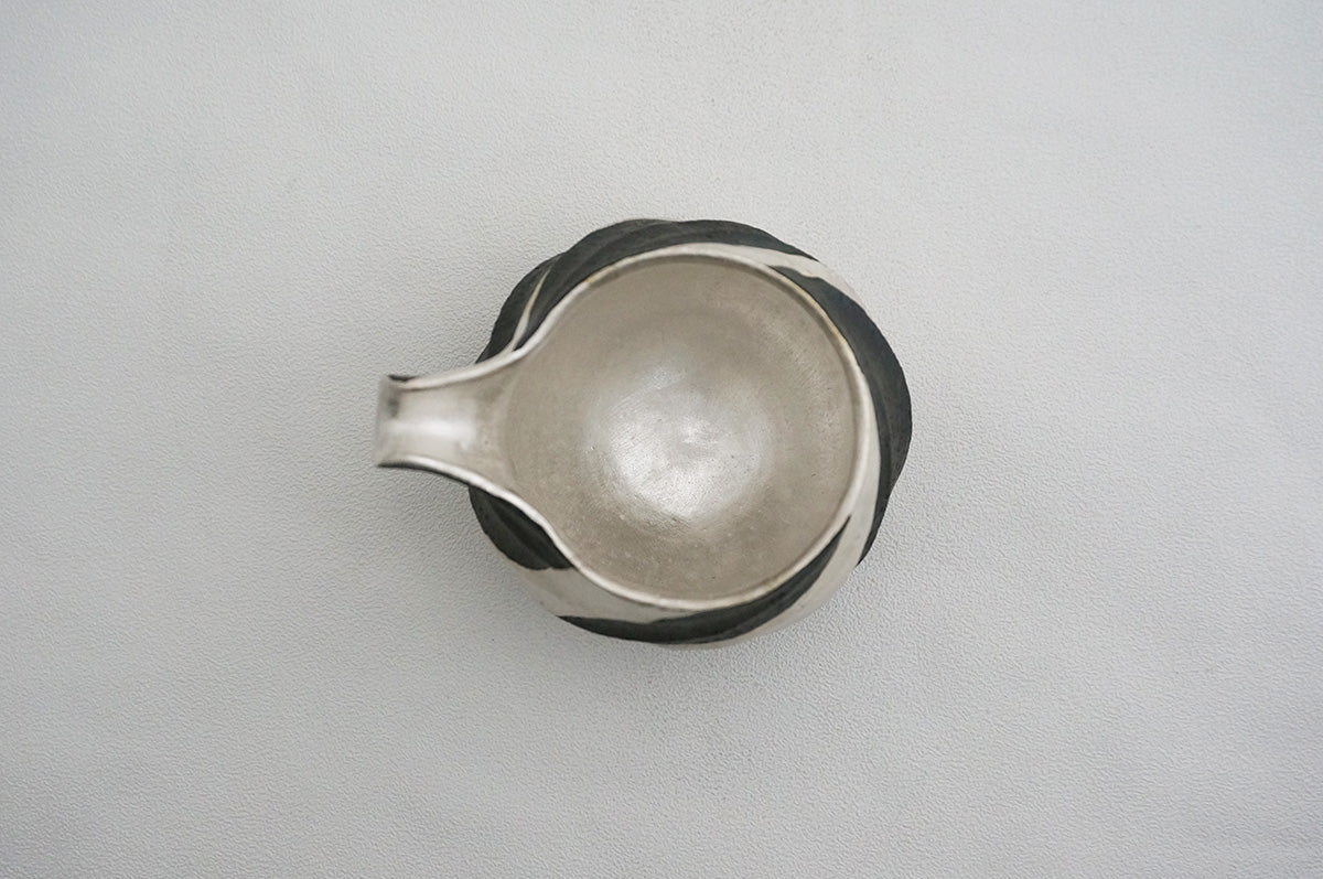 47 Spiral 銀彩ペンギン片口 1