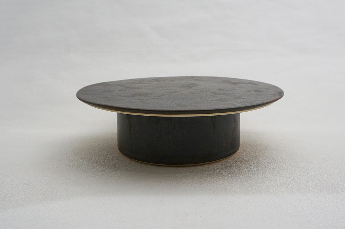 048 stand plate L ブラックゴールド