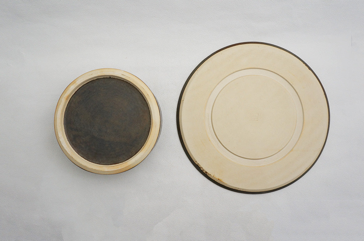 048 stand plate L ブラックゴールド