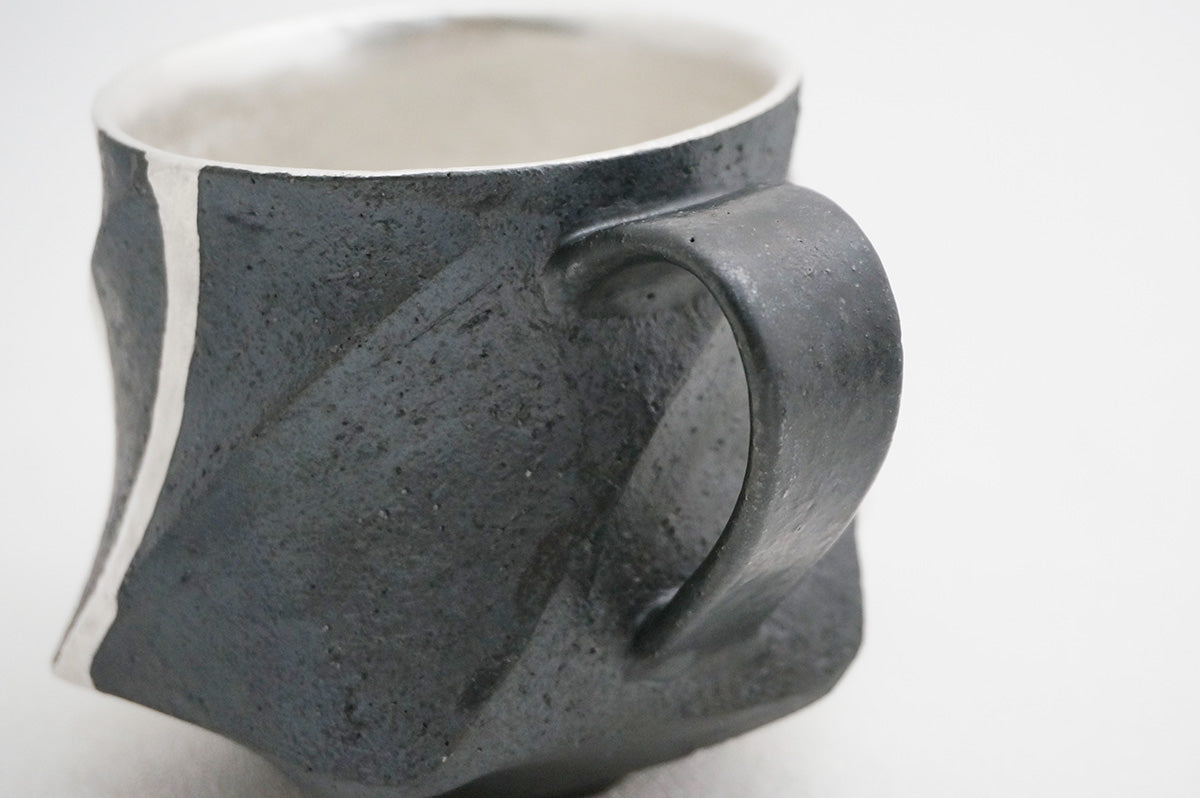 49 銀彩マグカップ 1