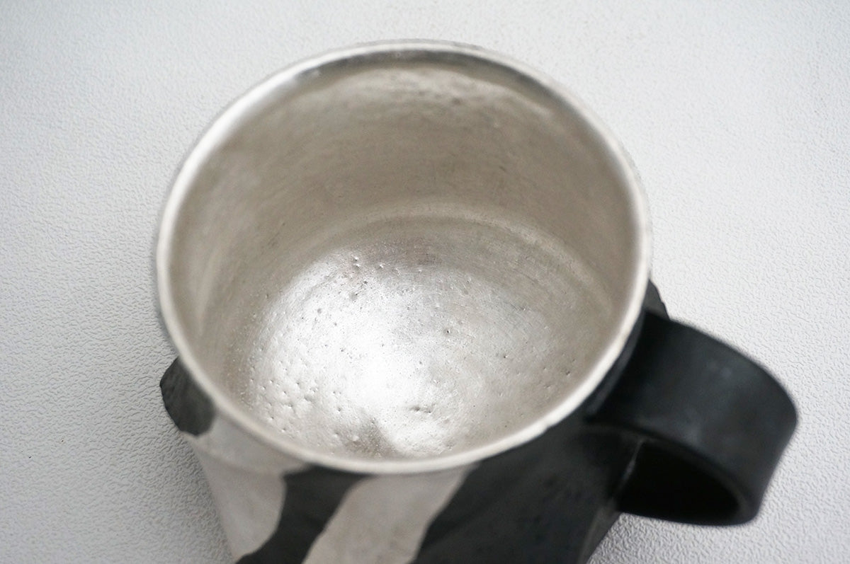 49 銀彩マグカップ 2