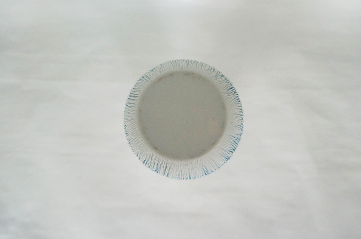 052 重色目 花瓶 1