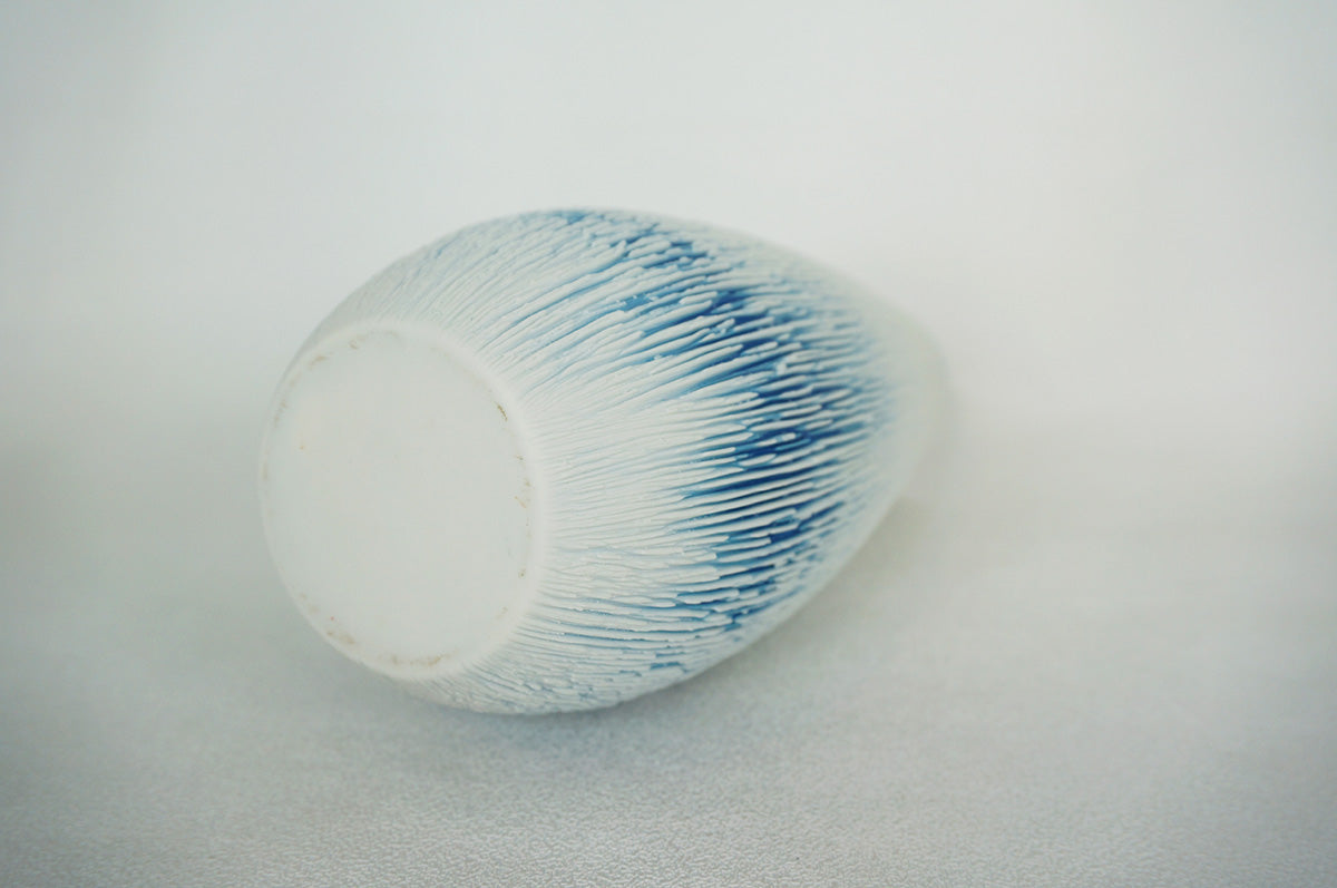 052 重色目 花瓶 1