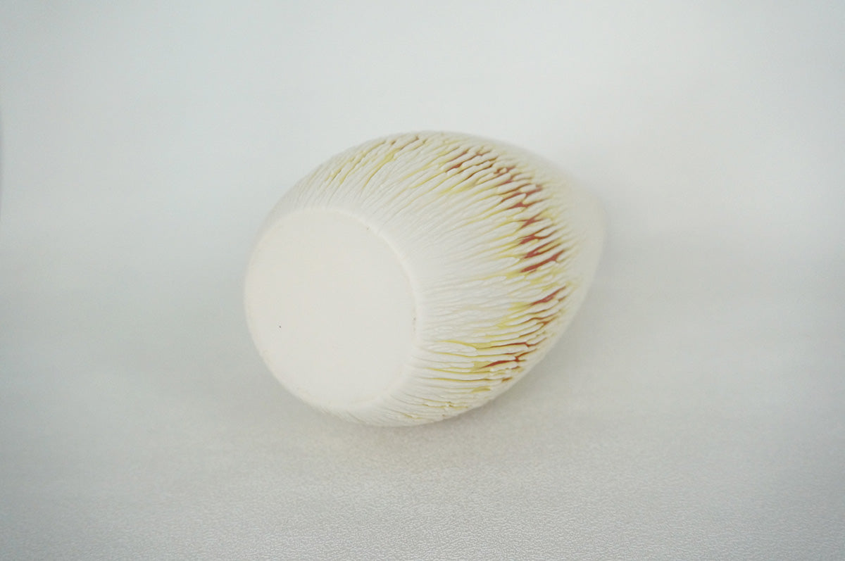 052 重色目 花瓶 2