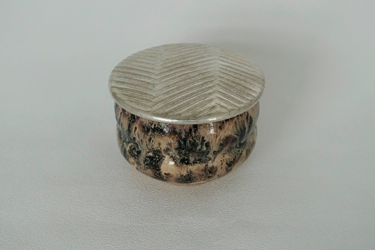 057 黒流×シルバー ふたもの