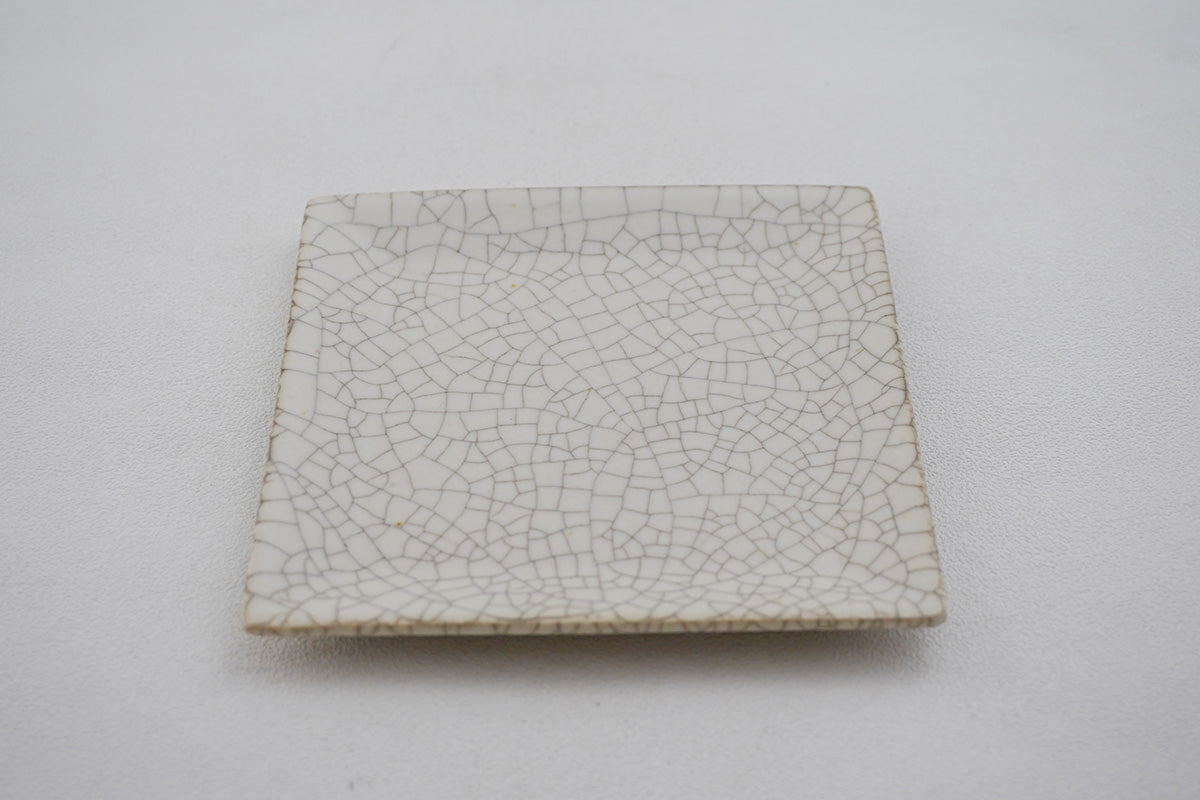 005 shikaku plate S