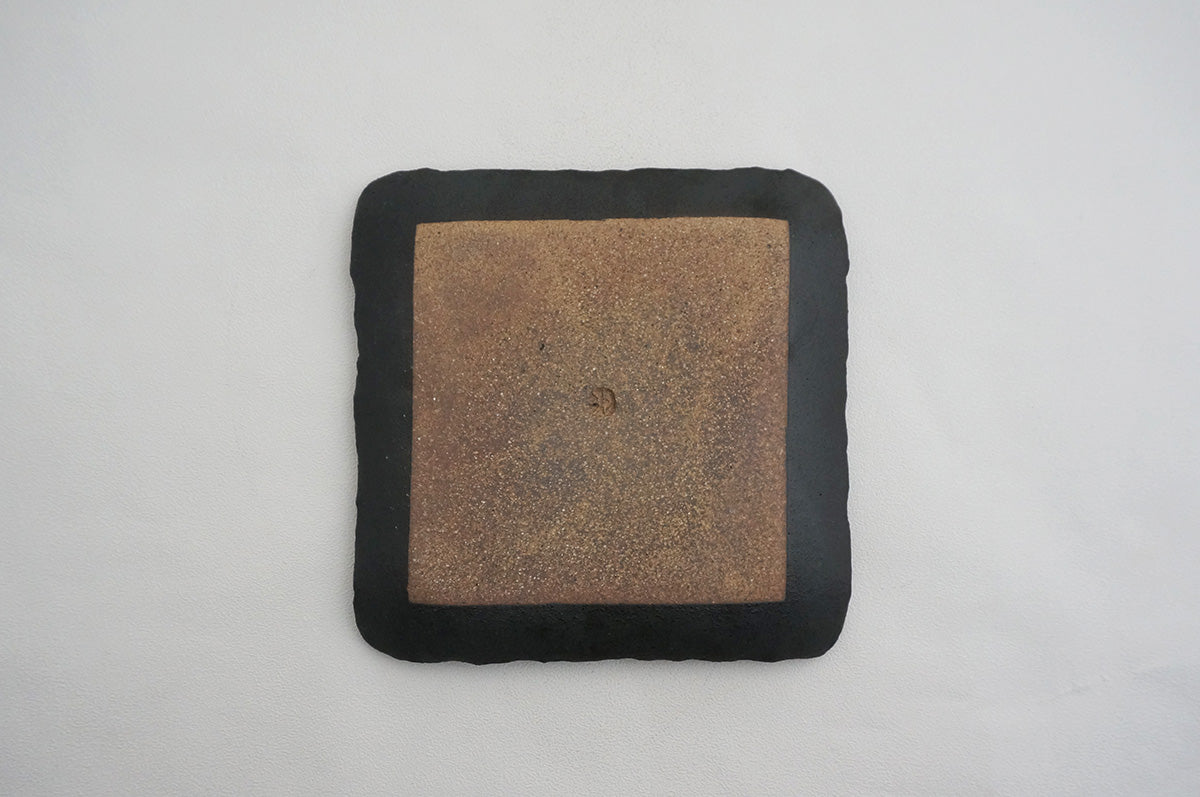 65 釉彩 角皿（18）