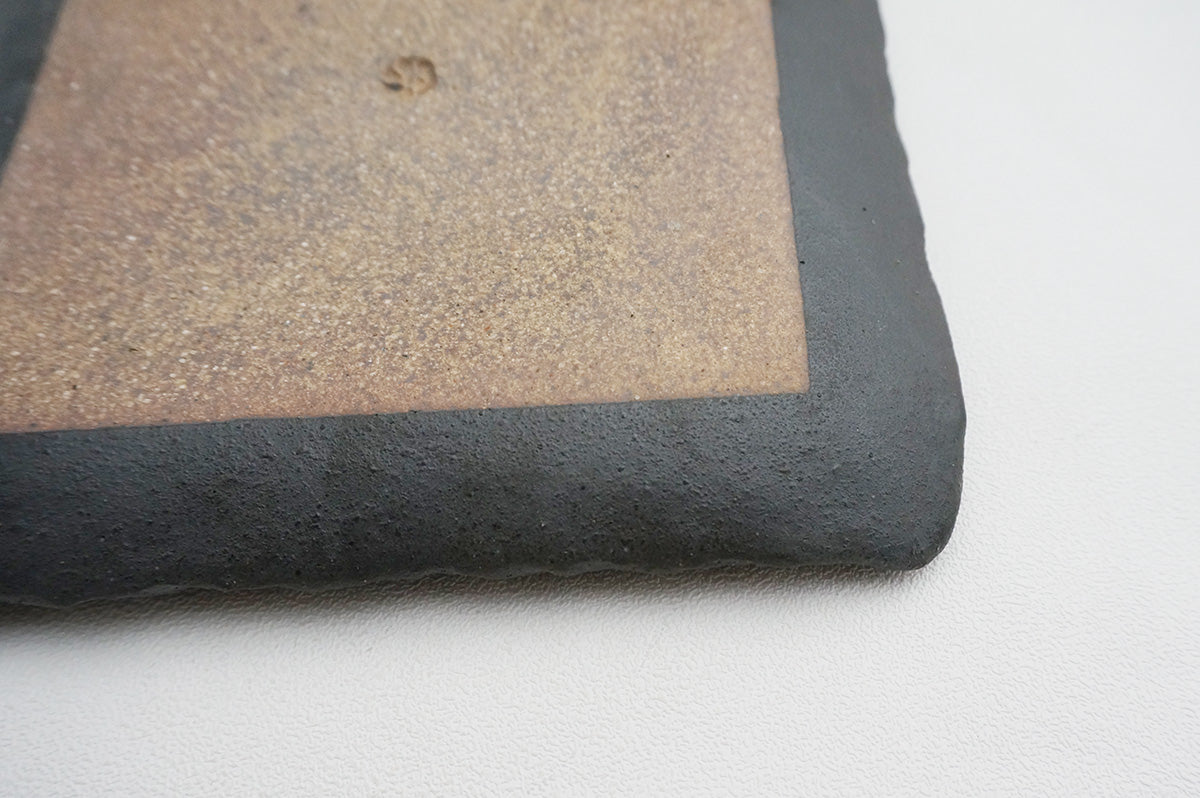 65 釉彩 角皿（18）