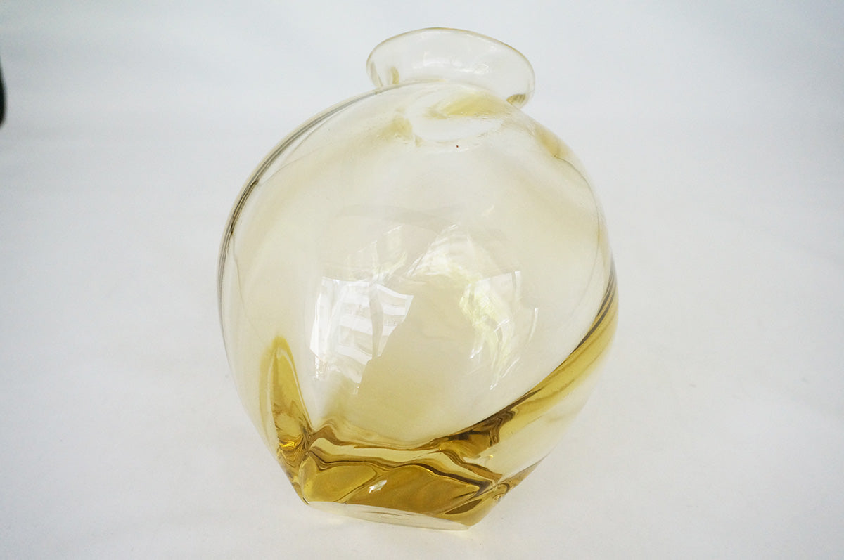082 黒豆硝子 ゆらり花器(大) 2
