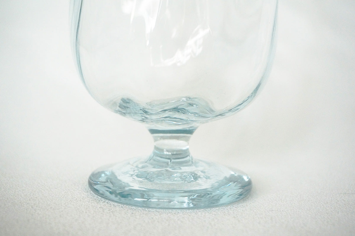 083 黒豆irodori Blue ゆらり台付グラス（300ml）