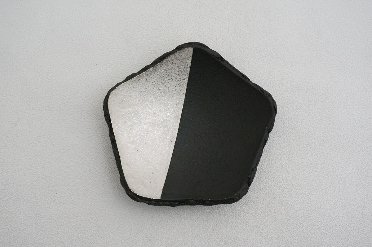 87 銀彩五角皿（ツートン）