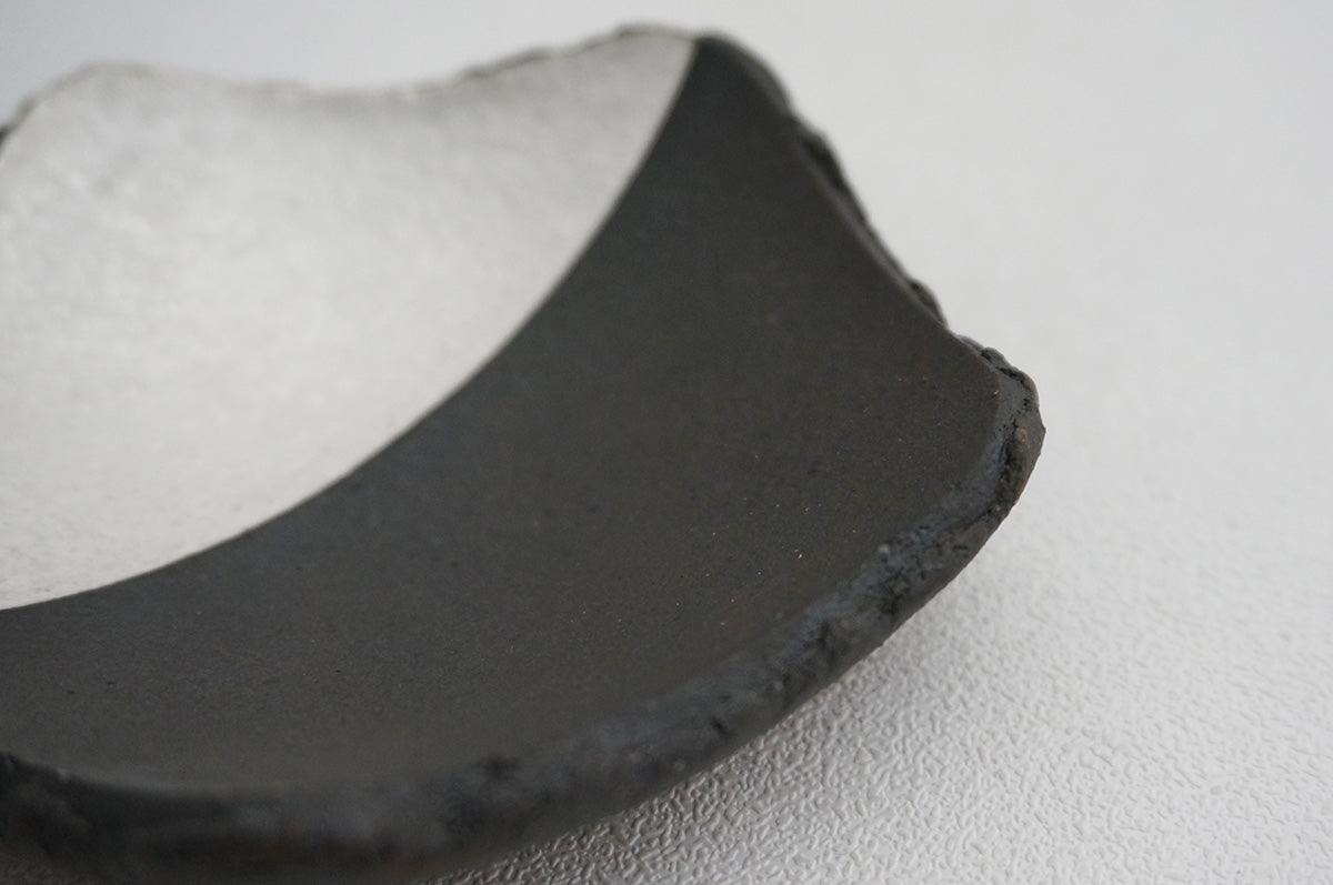 87 銀彩五角皿（ツートン）