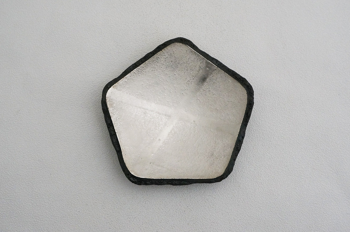 88 銀彩五角皿（釉彩）