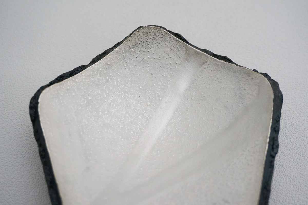 88 銀彩五角皿（釉彩）