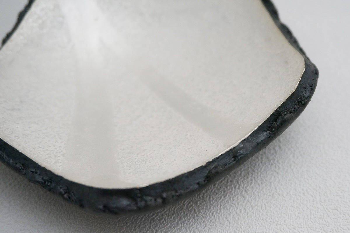 88 銀彩五角皿（釉彩）