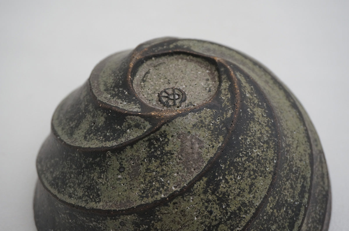 95 炭化 Spiral 銀彩ボウル