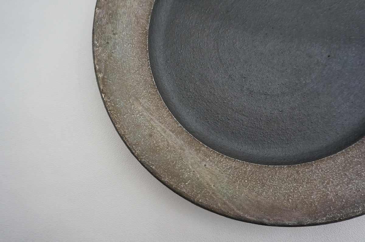 96 燻し銀彩 釉彩 8寸リム皿